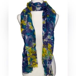 BEAUTIFUL Simply Vera Wang accessory scarf!